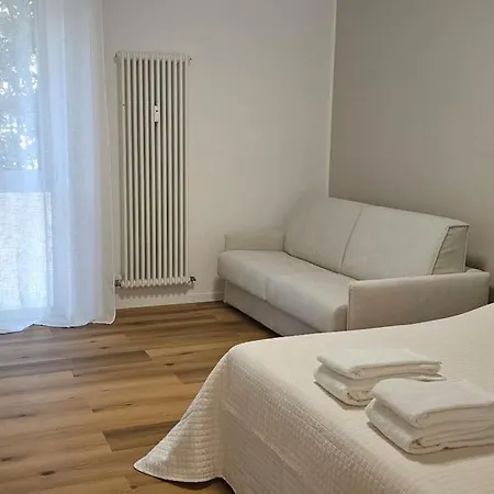 Nuovo Bianco Appena Ristrutturato * Wenecja