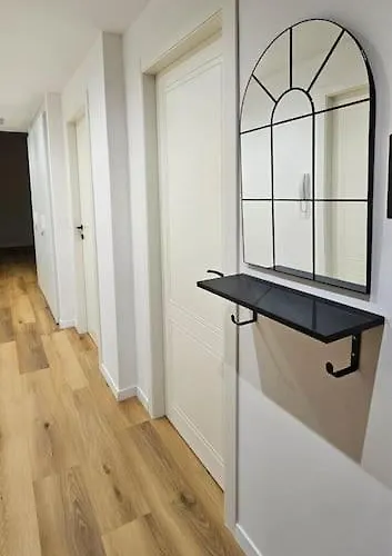 Appartement Nuovo Bianco Appena Ristrutturato *