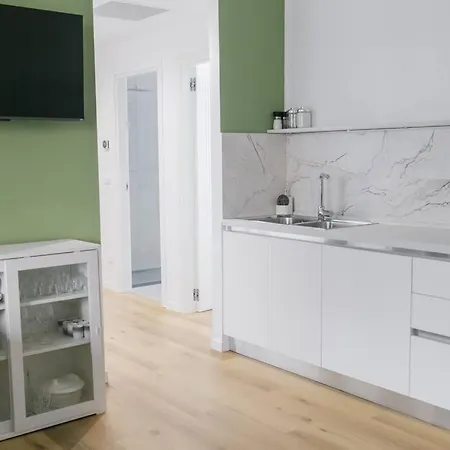 Nuovo Bianco Appena Ristrutturato Apartamento Venecia