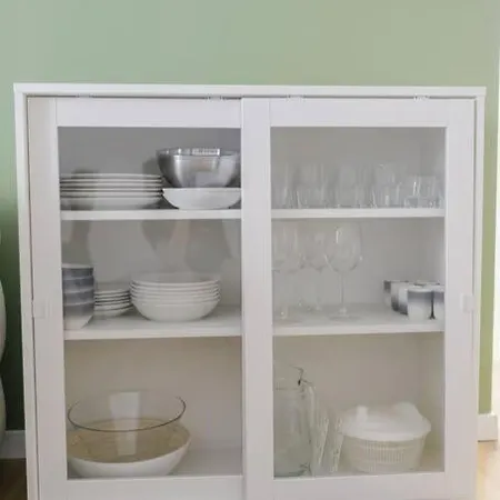 Nuovo Bianco Appena Ristrutturato Apartamento
